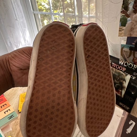 Simpson vans - Picture 3 of 4